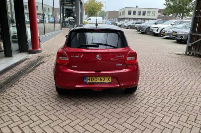 Suzuki Swift (2022) thumbnail 4