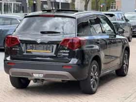Suzuki Vitara (2021) thumbnail 3