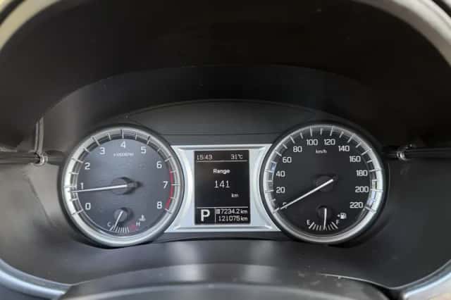 Suzuki Vitara (2017) thumbnail 4