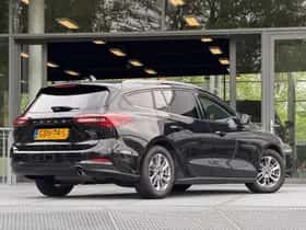 Ford Focus (2024) thumbnail 2
