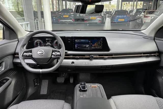 Nissan Ariya (2026) thumbnail 3