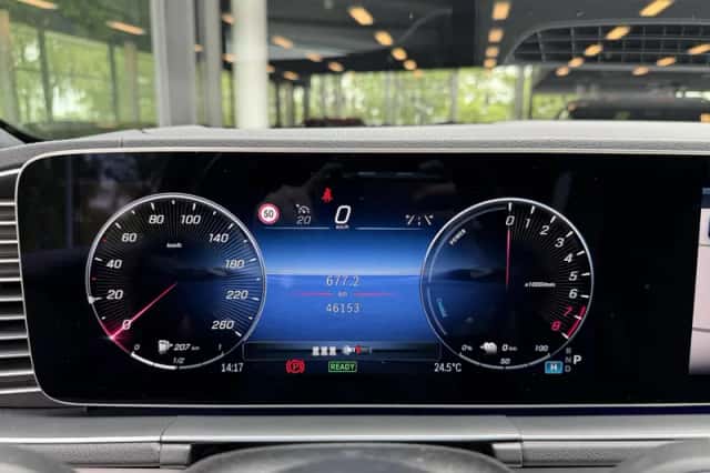 Mercedes-Benz GLE (2024) thumbnail 4