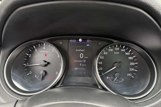 Nissan Qashqai (2020) thumbnail 4