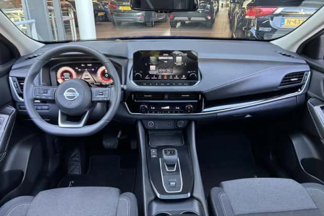 Nissan Qashqai (2022) thumbnail 3