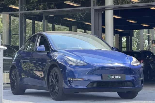 Tesla Model Y (2022) thumbnail 4