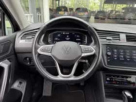 Volkswagen Tiguan (2023) thumbnail 23