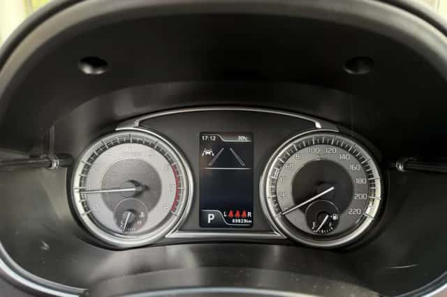 Suzuki Vitara (2021) thumbnail 4