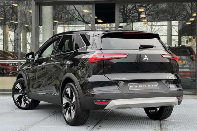 Mitsubishi Grandis (2026) thumbnail 6