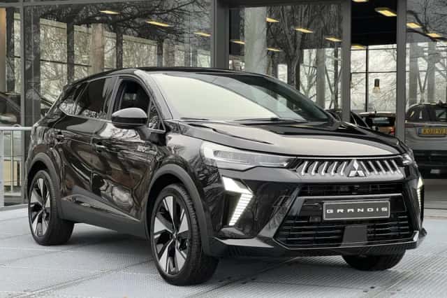 Mitsubishi Grandis (2026) thumbnail 5