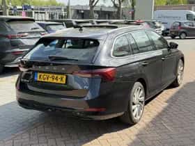 Škoda Octavia (2021) thumbnail 6