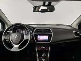 Suzuki S-Cross (2021) thumbnail 3
