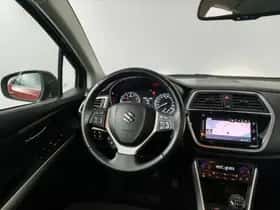 Suzuki S-Cross (2021) thumbnail 10