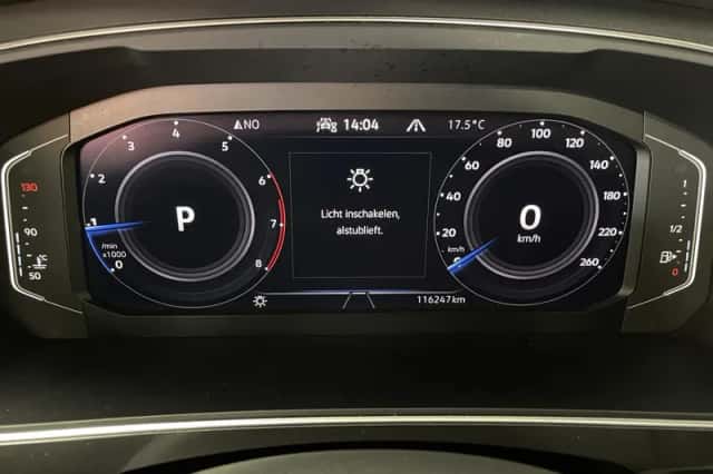 Volkswagen Tiguan (2021) thumbnail 4
