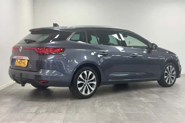 Renault Mégane (2023) thumbnail 2