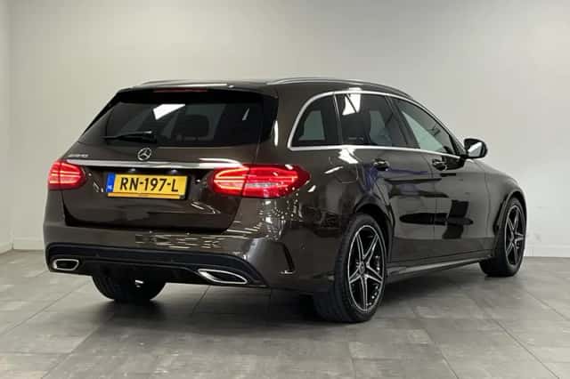 Mercedes-Benz C-Klasse (2017) thumbnail 2