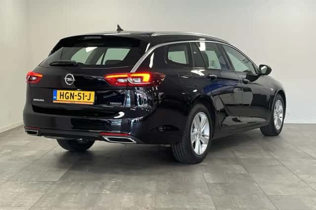 Opel Insignia (2018) thumbnail 2