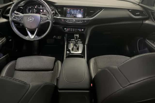 Opel Insignia (2018) thumbnail 3