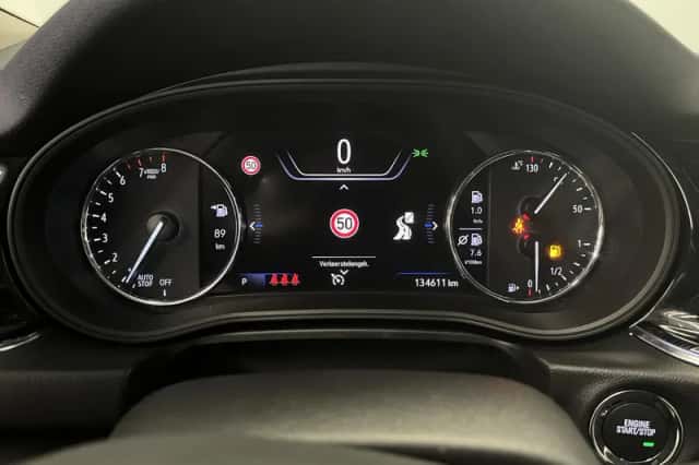 Opel Insignia (2018) thumbnail 4