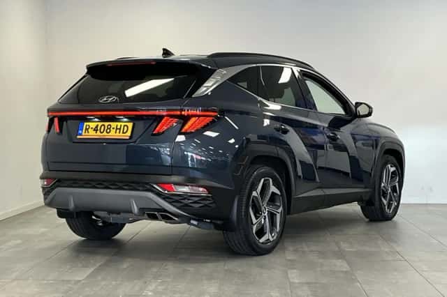Hyundai Tucson (2022) thumbnail 2
