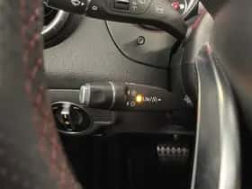Mercedes-Benz CLA-Klasse (2017) thumbnail 36