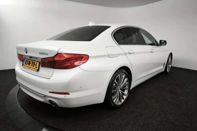 BMW 5-Serie (2020) thumbnail 2