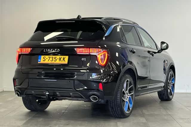 Lynk & Co 01 (2023) thumbnail 2