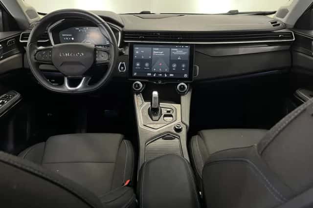 Lynk & Co 01 (2023) thumbnail 3