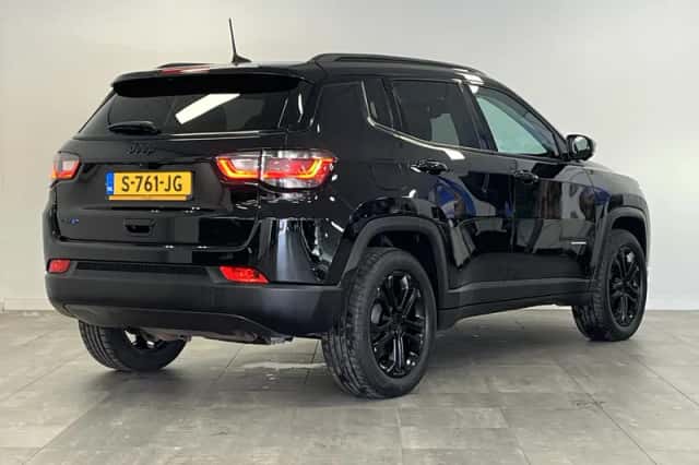 Jeep Compass (2023) thumbnail 2