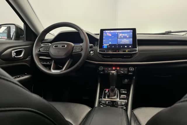 Jeep Compass (2023) thumbnail 3