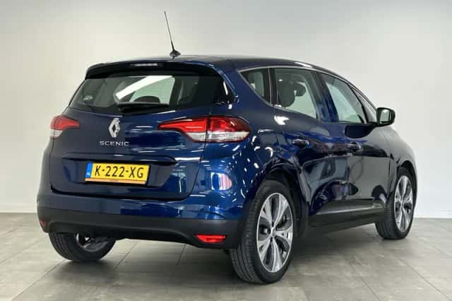 Renault Scénic (2018) thumbnail 2