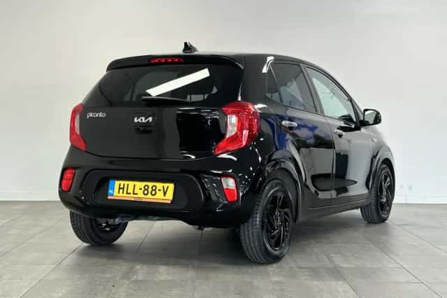 Kia Picanto (2024) thumbnail 2