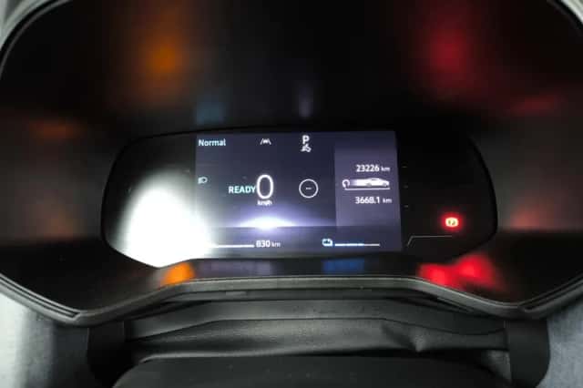 Renault Clio (2023) thumbnail 4