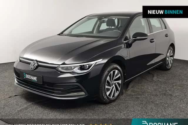 Volkswagen Golf (2024) thumbnail 1