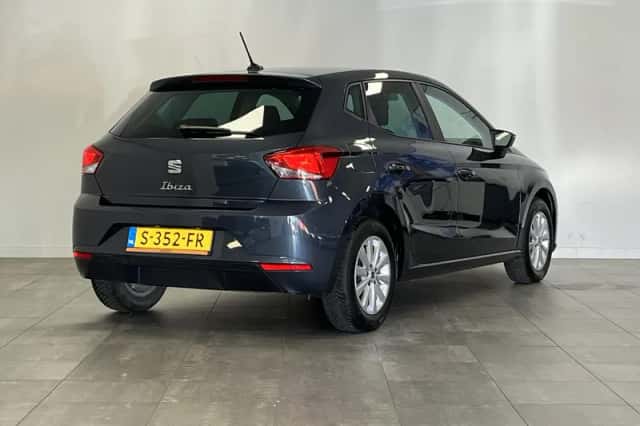 SEAT Ibiza (2023) thumbnail 2