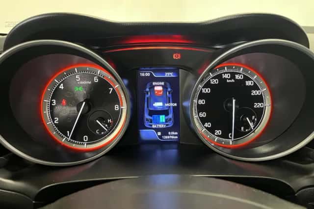 Suzuki Swift (2020) thumbnail 4