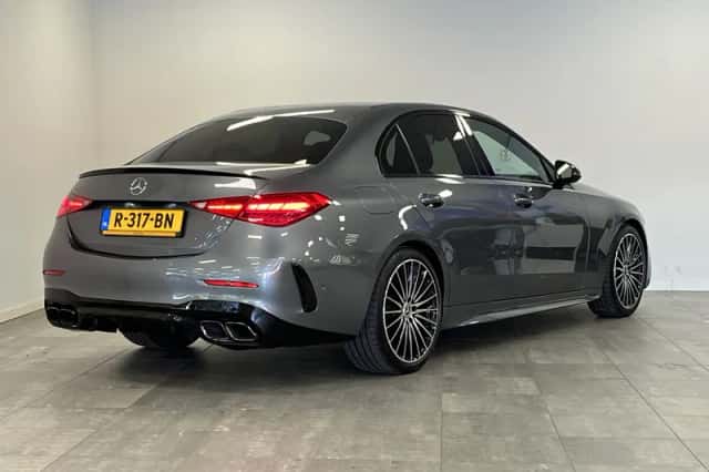 Mercedes-Benz C-Klasse (2022) thumbnail 2