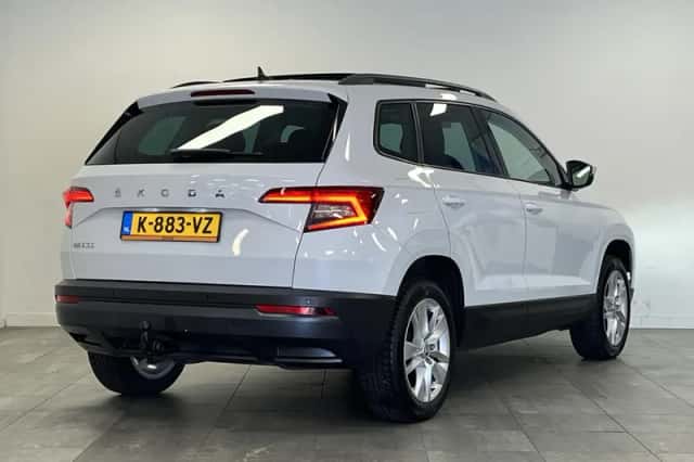 Škoda Karoq (2021) thumbnail 2