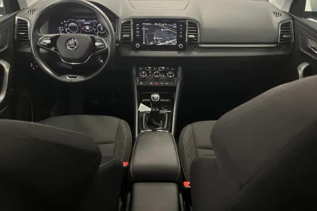 Škoda Karoq (2021) thumbnail 3