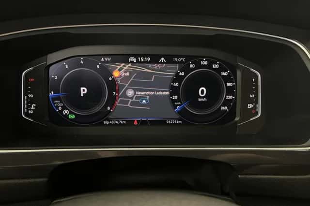 Volkswagen Tiguan (2021) thumbnail 4