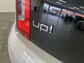 Volkswagen Up! (2013) thumbnail 14