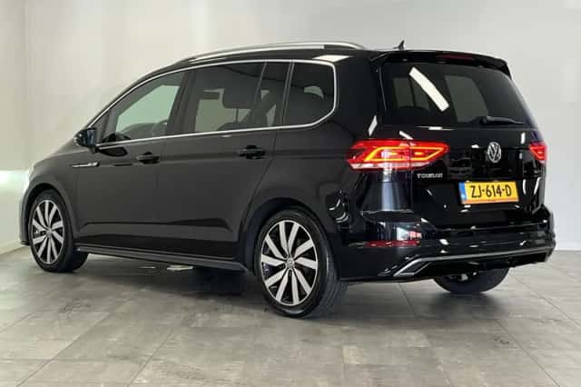Volkswagen Touran (2019) thumbnail 6