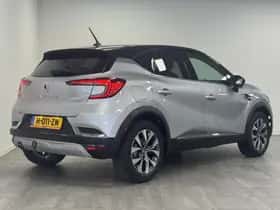 Renault Captur (2020) thumbnail 2