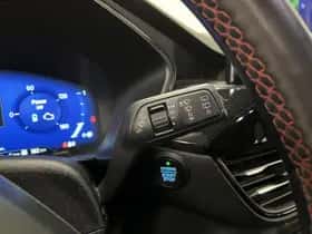 Ford Kuga (2023) thumbnail 35