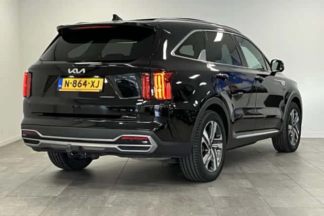 Kia Sorento (2022) thumbnail 2
