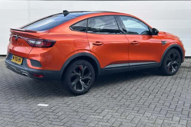 Renault Arkana (2021) thumbnail 2