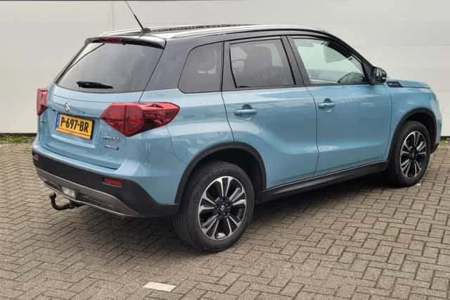 Suzuki Vitara (2022) thumbnail 2