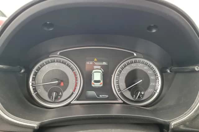 Suzuki Vitara (2022) thumbnail 4