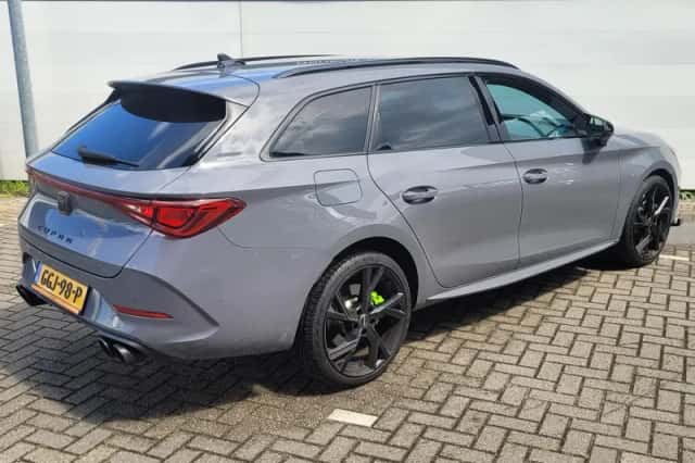 CUPRA Leon Sportstourer (2021) thumbnail 2