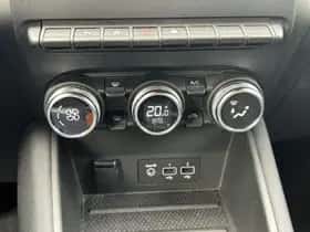 Renault Captur (2022) thumbnail 13