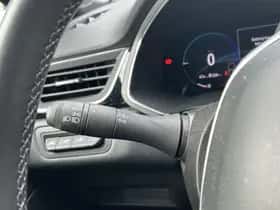 Renault Captur (2022) thumbnail 29